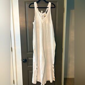 White Linen Jumpsuit with Flowing Wide-Leg Silhouette O/S NWOT